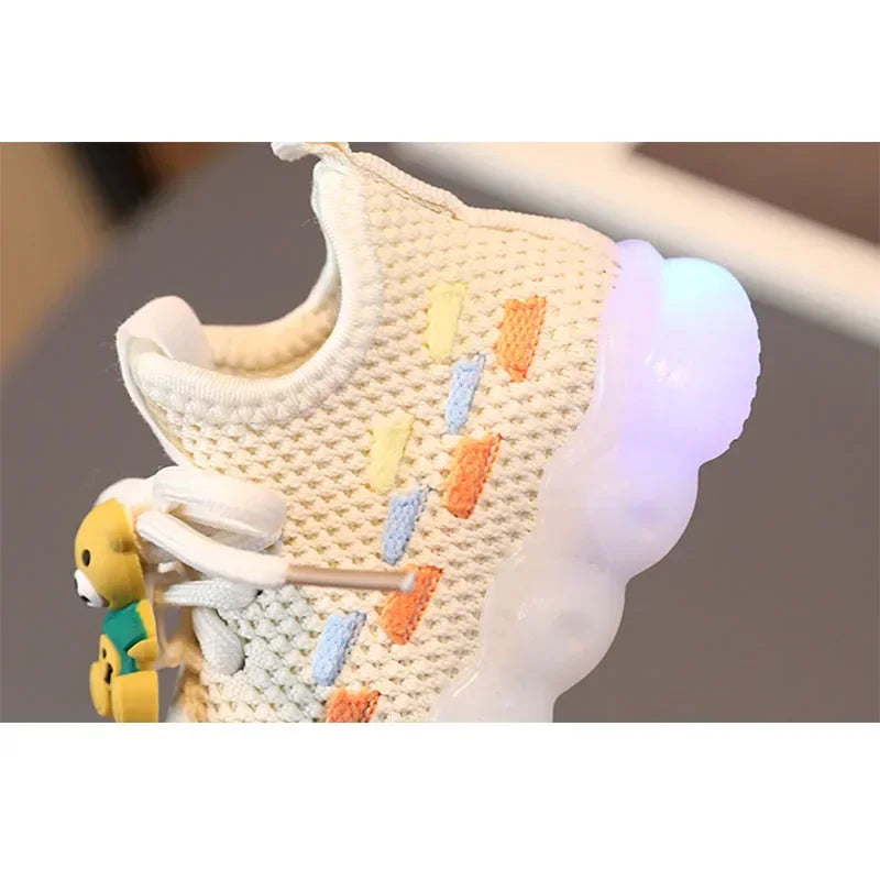Zapatillas ligeras y transpirables con LED y suela de goma para niños