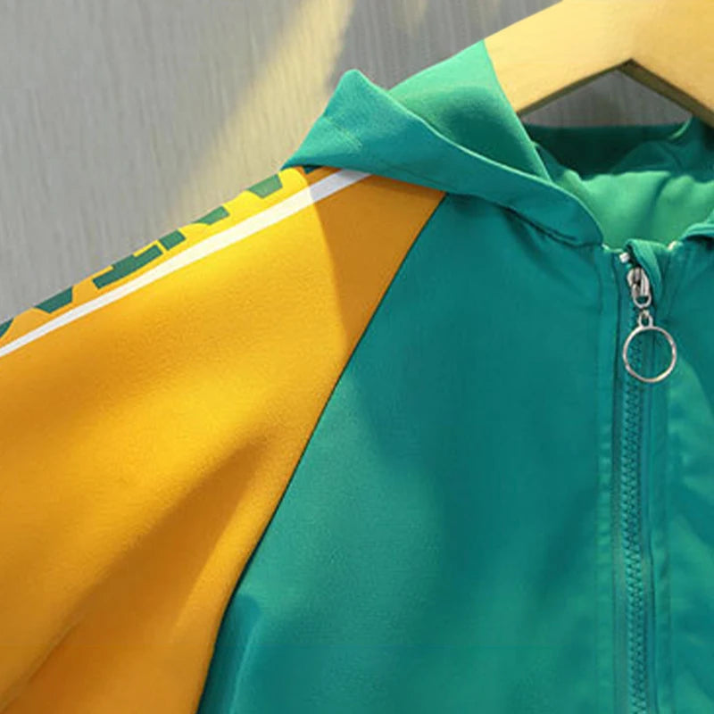 Chaqueta Sport con Capucha para Niño