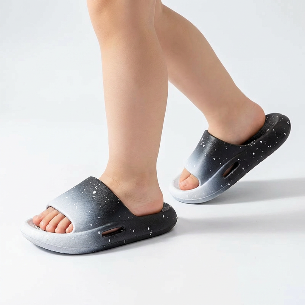 Gradient Kids Slippers – Boys & Girls (Ages 3–12)