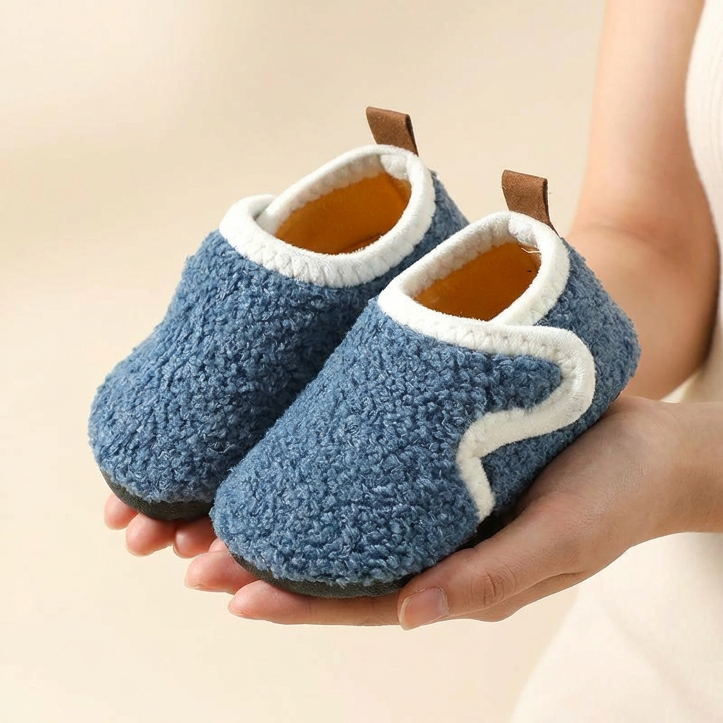 Cozy Plush Indoor Shoes – Anti-Slip (Ages 3–11)