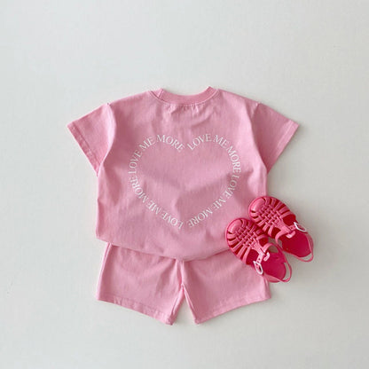 Set T-shirt e pantaloni per bambini Love Me More multivariante