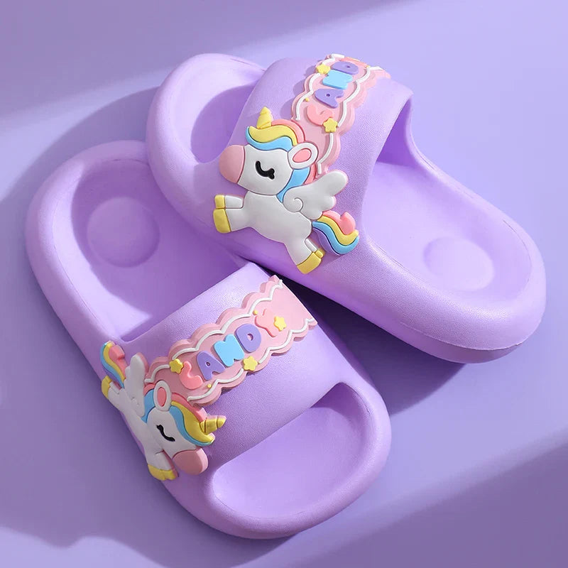 Pantoufles licorne arc-en-ciel ultra douces en EVA, pour enfants de 0 à 3 ans.