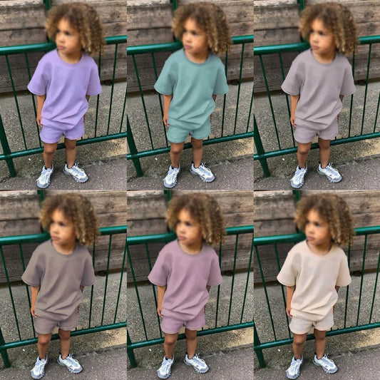 Tuta da ginnastica 2 pezzi T-shirt e pantaloncini per bambini Multivariant
