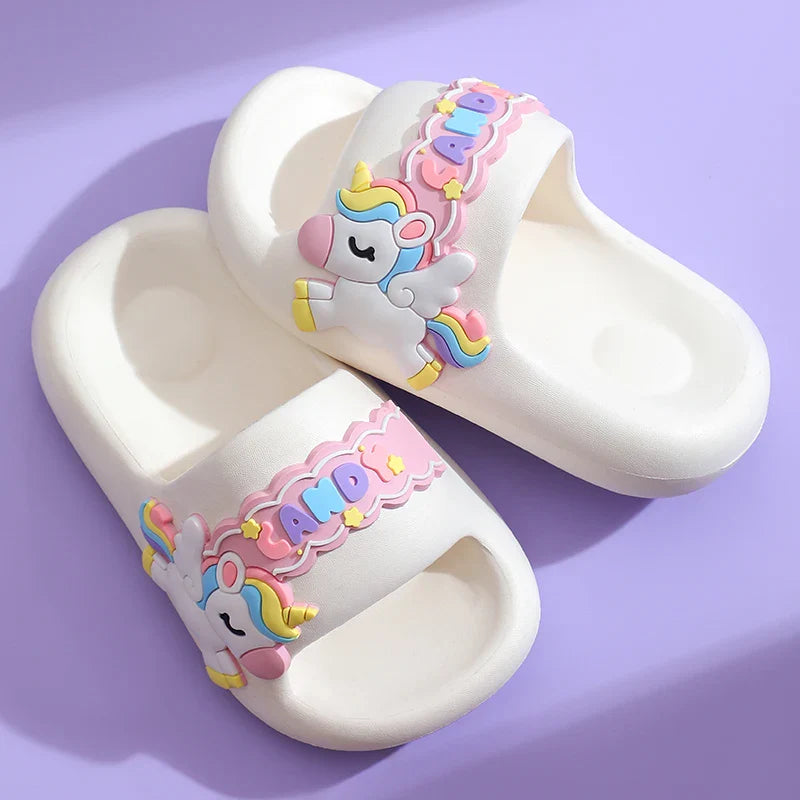 Pantoufles licorne arc-en-ciel ultra douces en EVA, pour enfants de 0 à 3 ans.